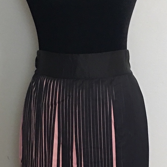 Pink and Black Pleated Skirt - Picture 4 of 4